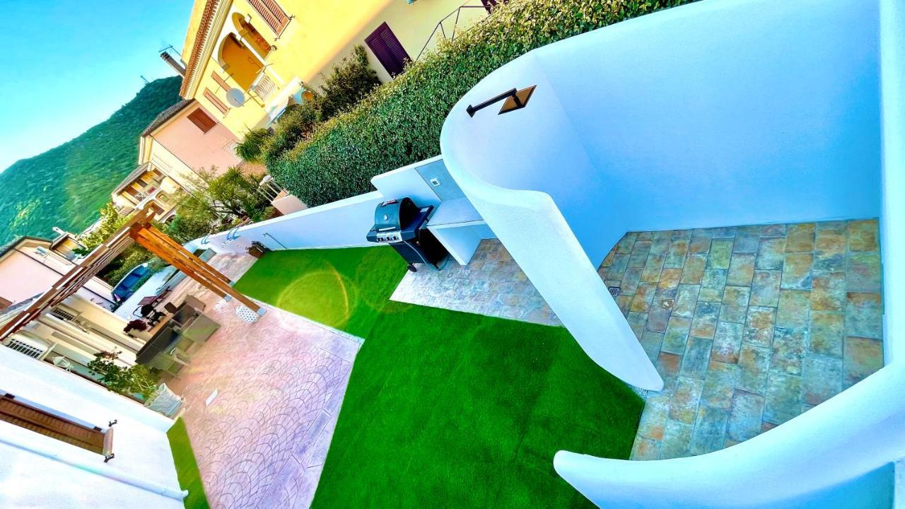 Apartamento Le Residenze Del Mare Monolocale N6 La Caletta Exterior foto